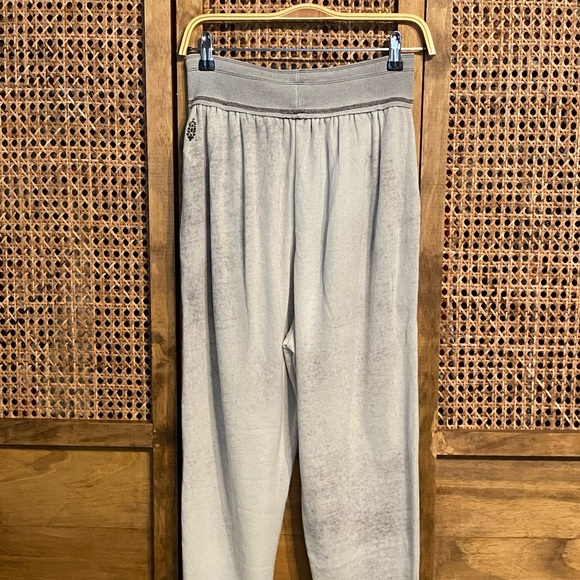 Free People Movement Oversized Soft Drawstring Joggers (XS) - Picture 9 of 11